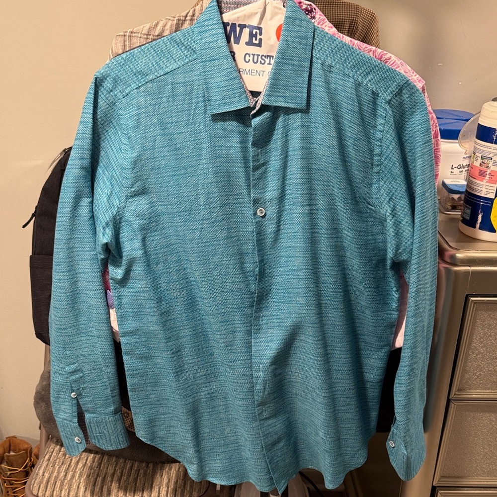 Robert Graham Blue and Pink Geometric Shirt